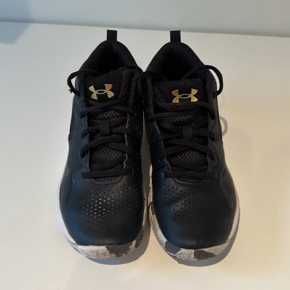 Under Armour Grade School Jet 21 Basketball - Picture 4 of 5